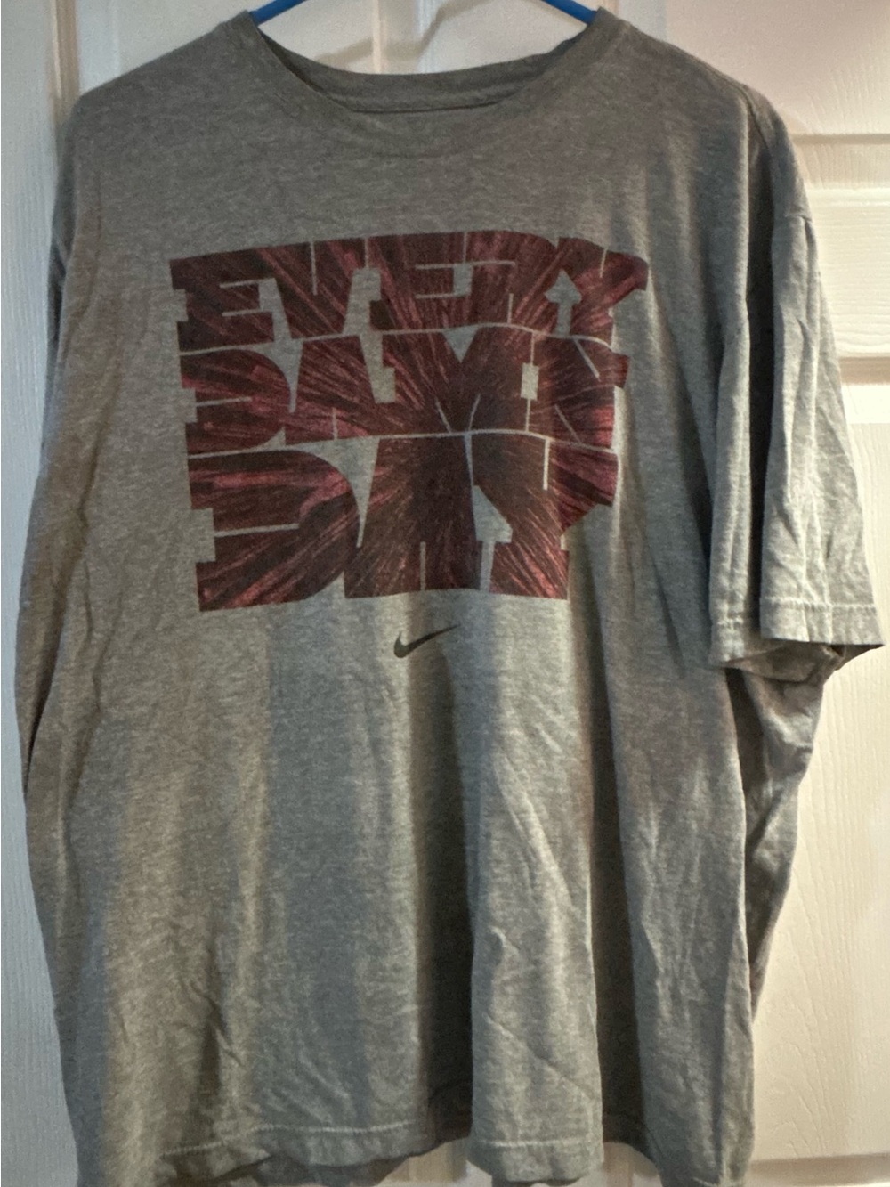 Nike Men’s Grey Short Sleeve Tee with Maroon Graphic